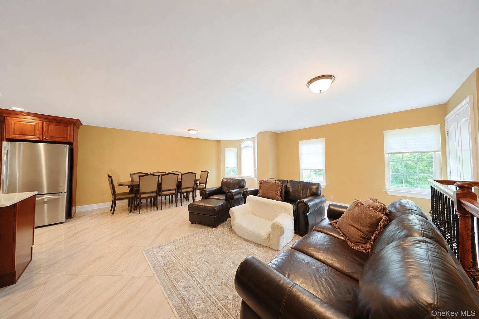 23 Wiltshire Ln – For Sale photo 5