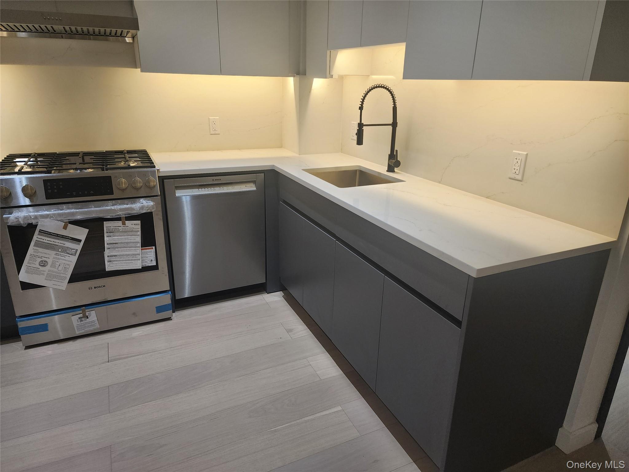 108-15 72 Avenue, Unit 6C photo 10