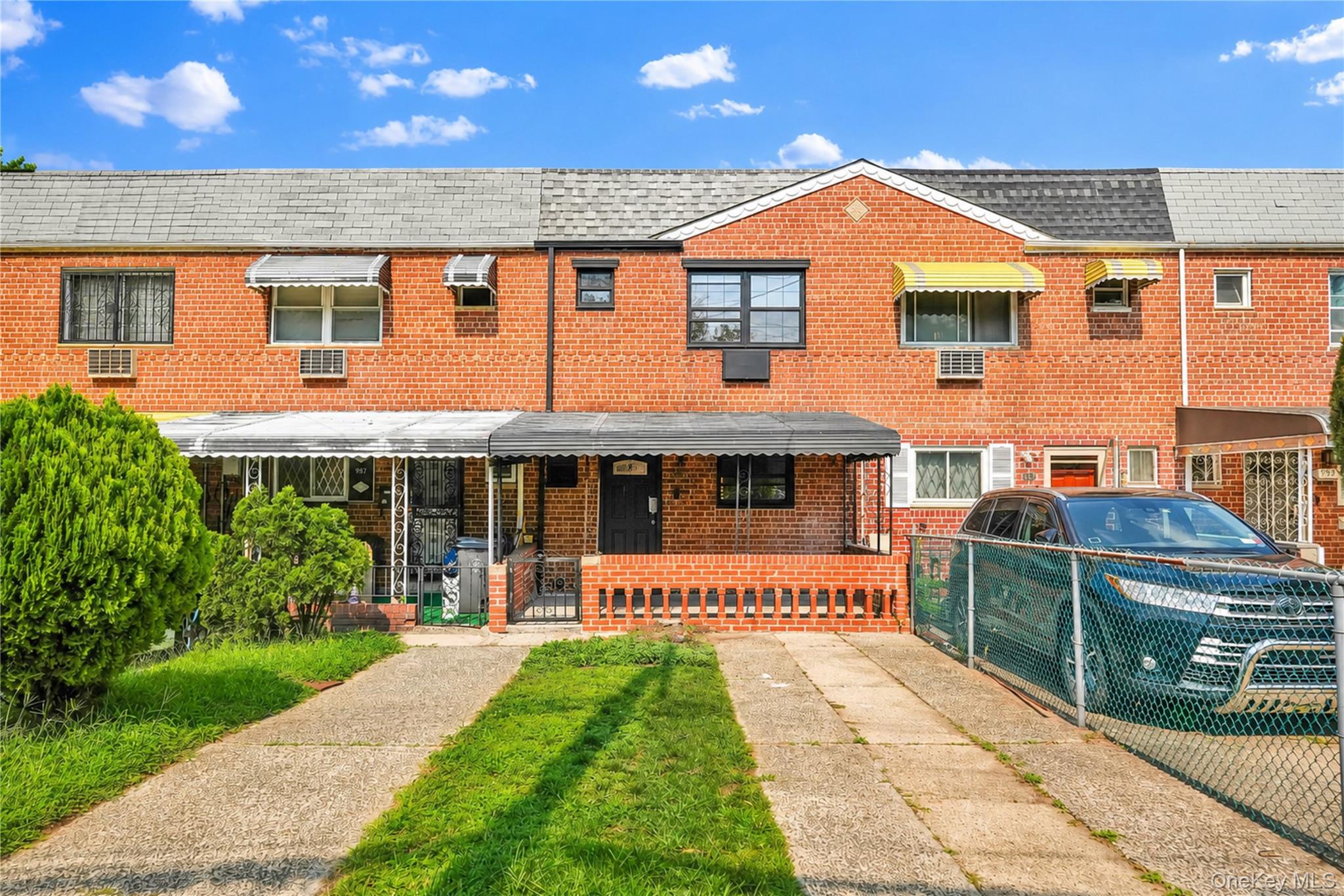 989 Schenck Avenue – For Sale photo 16