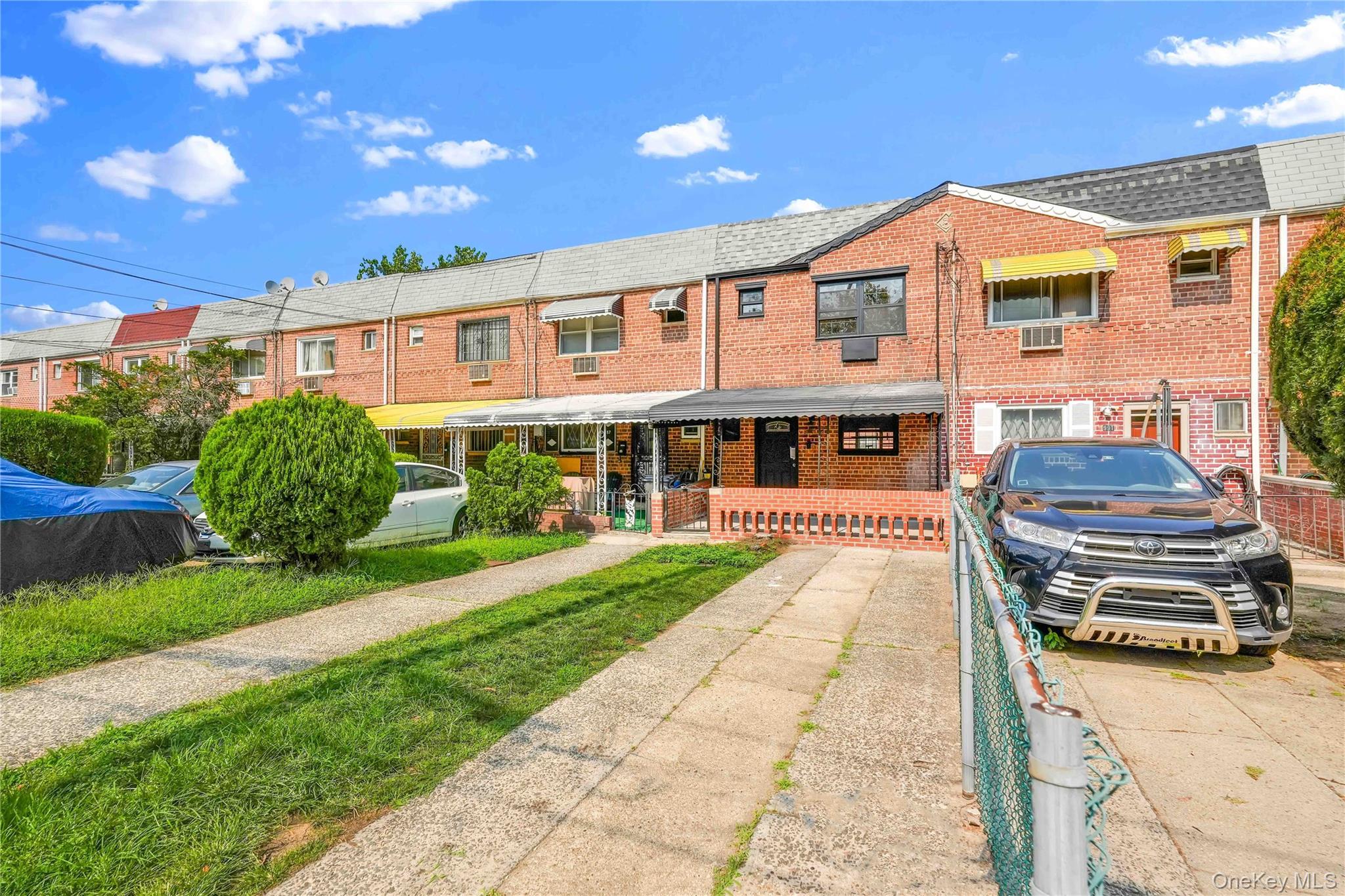 989 Schenck Avenue – For Sale photo 17