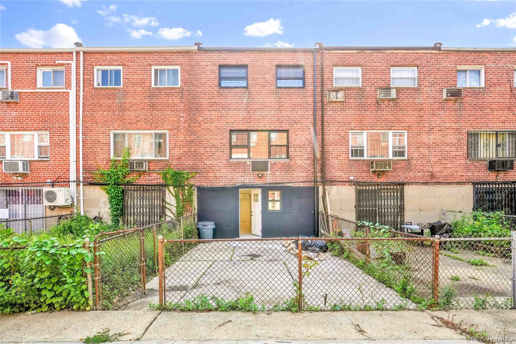 989 Schenck Avenue – For Sale photo 20