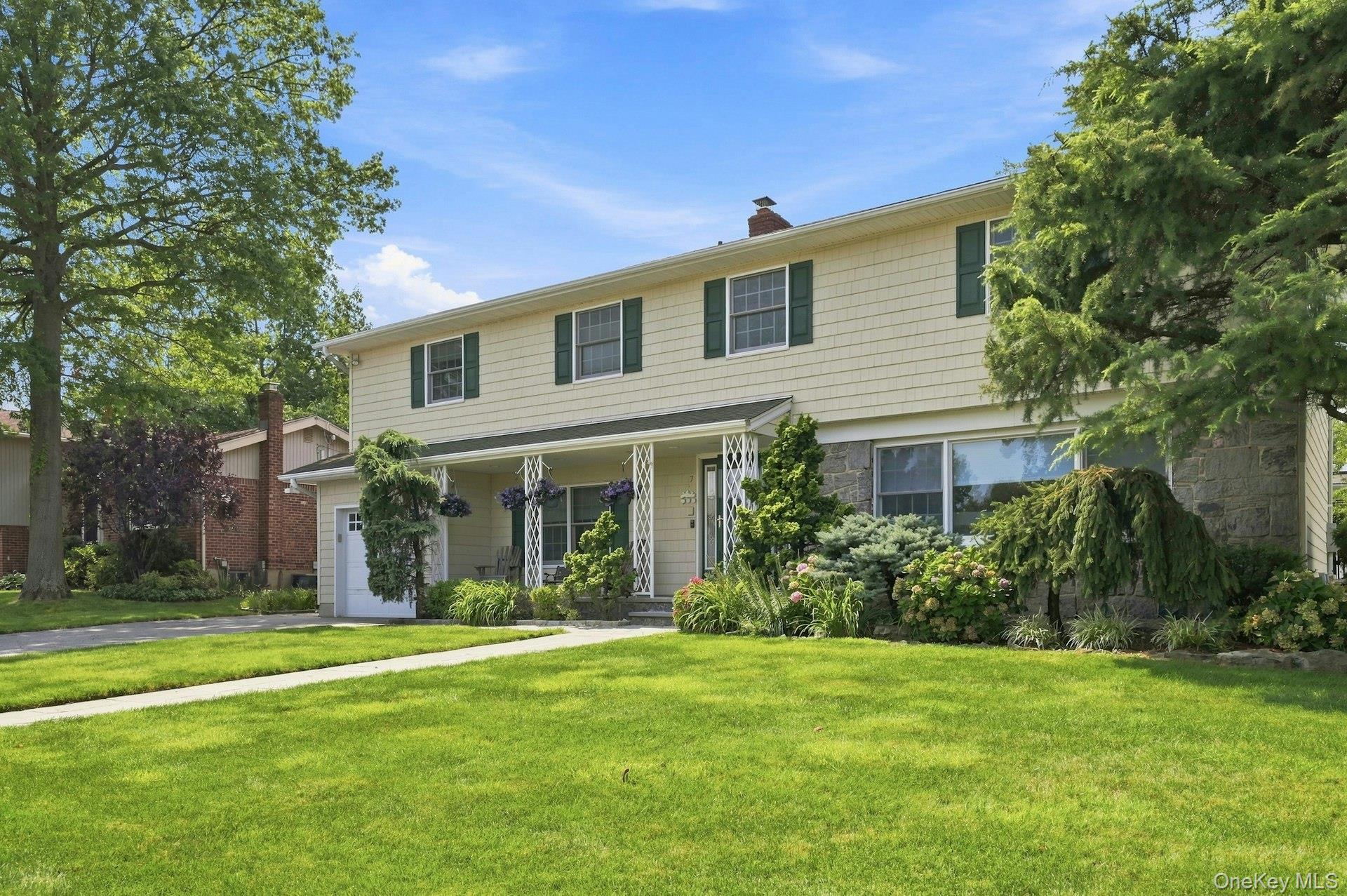 7 Herkimer Avenue – For Sale photo 2