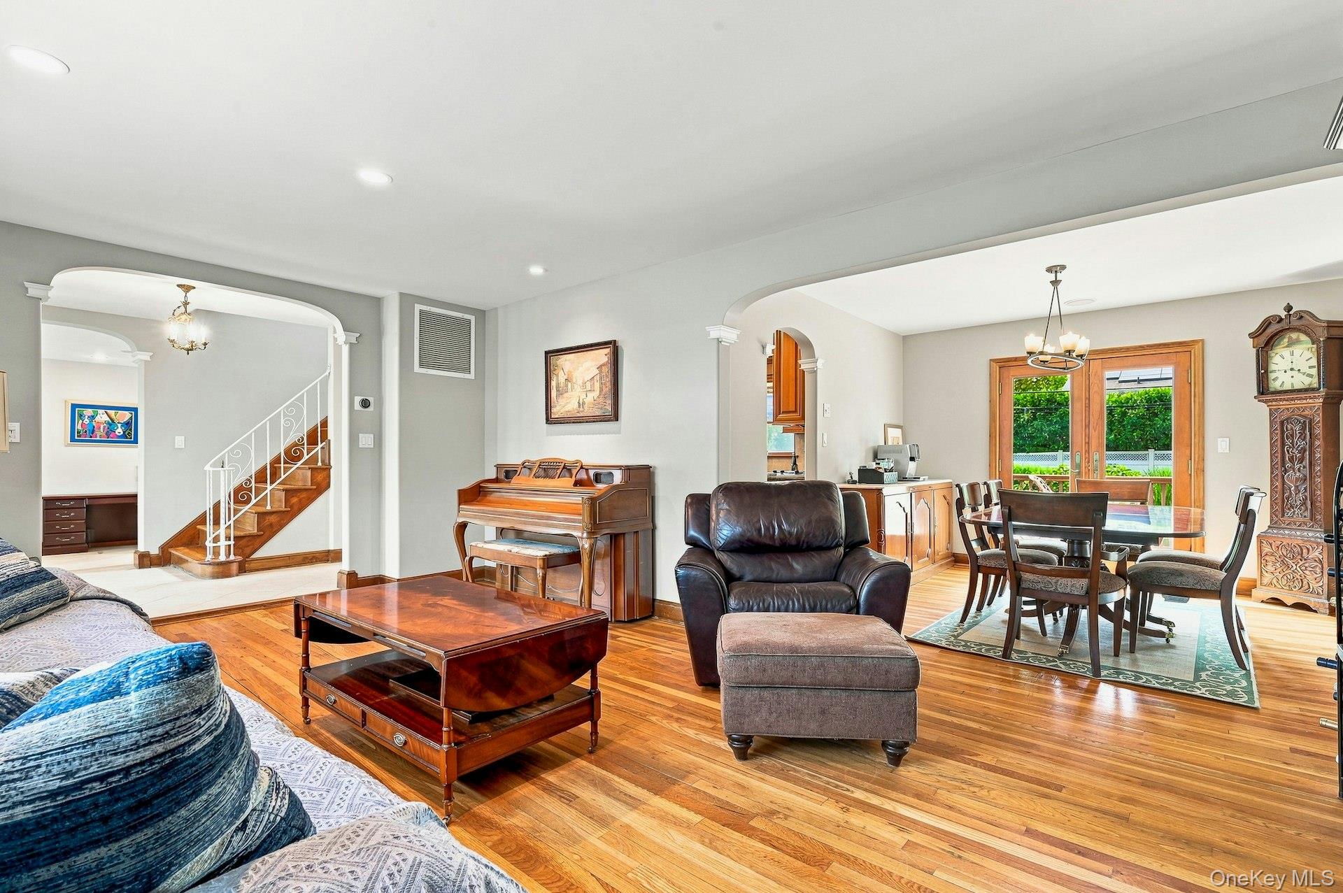 7 Herkimer Avenue – For Sale photo 9