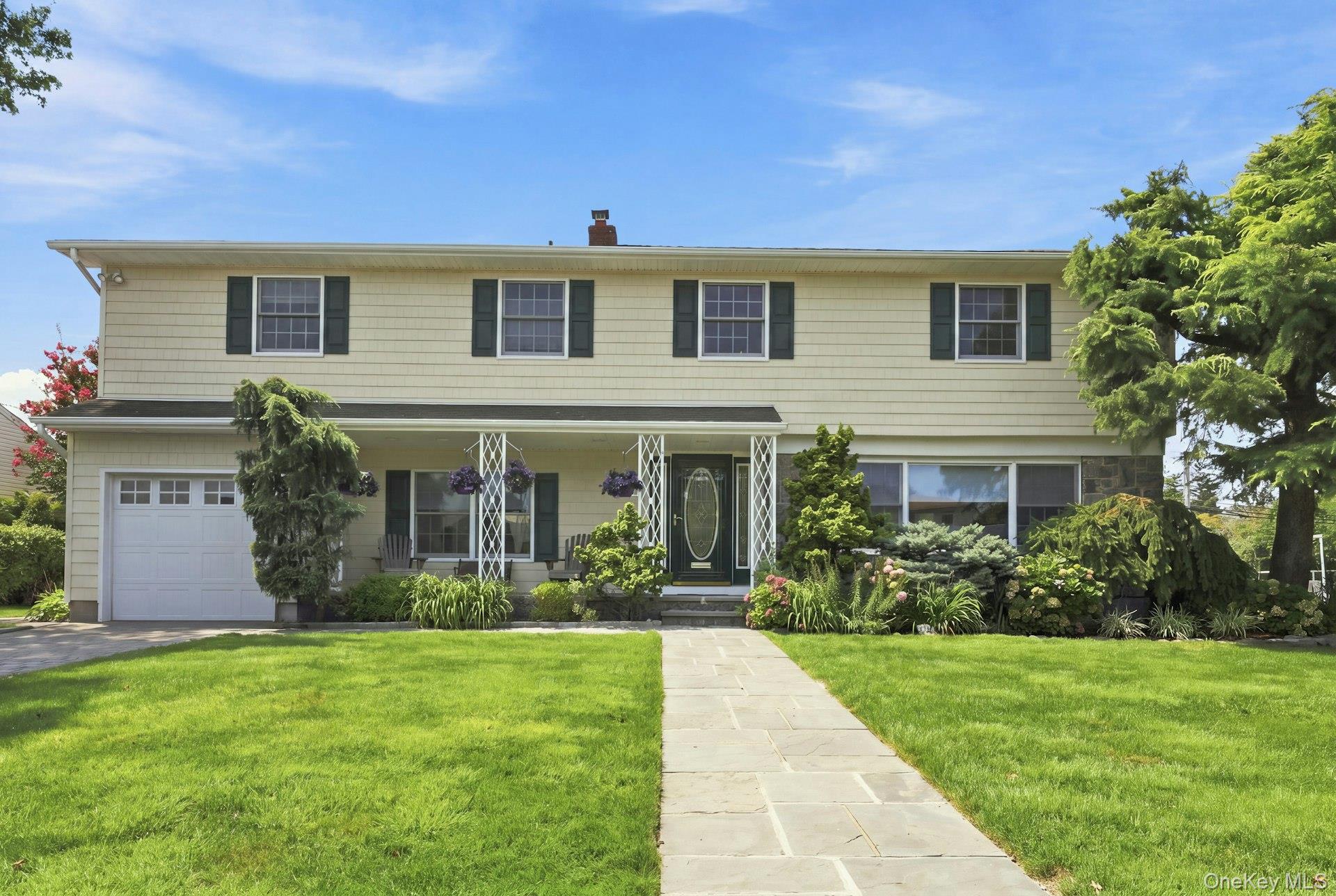 7 Herkimer Avenue – For Sale