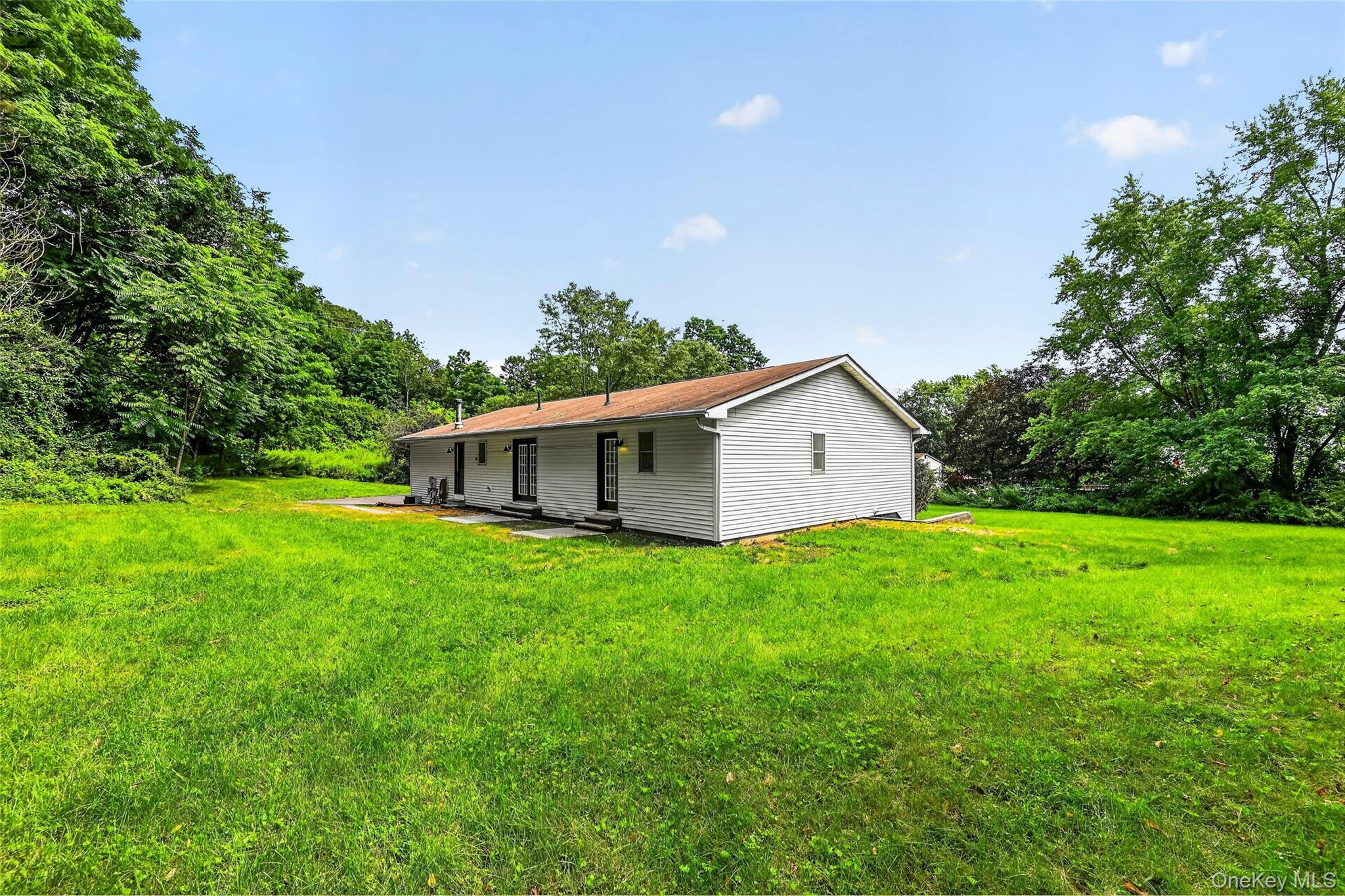 1 Christopher Way – For Sale photo 24