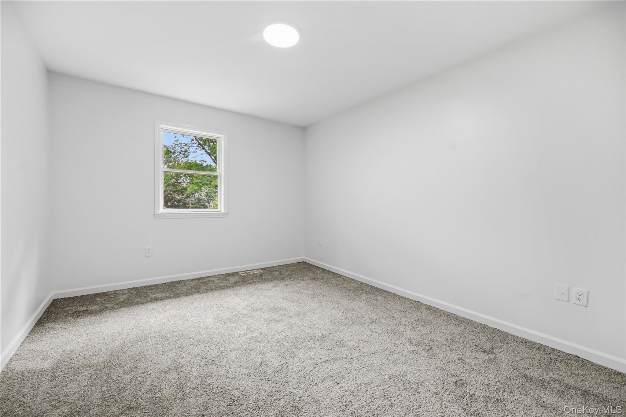 1 Christopher Way – For Sale photo 17