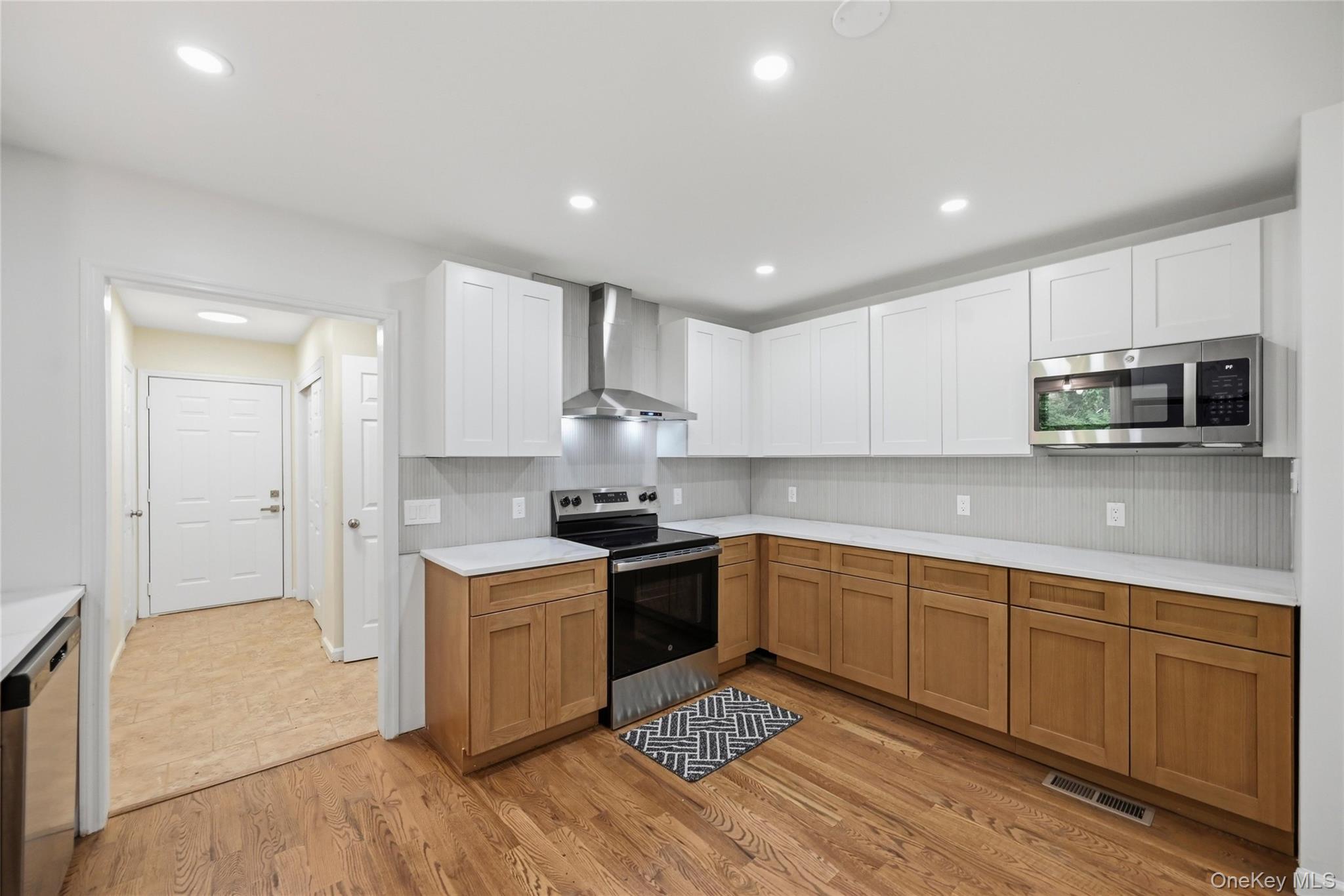 1 Christopher Way – For Sale photo 7