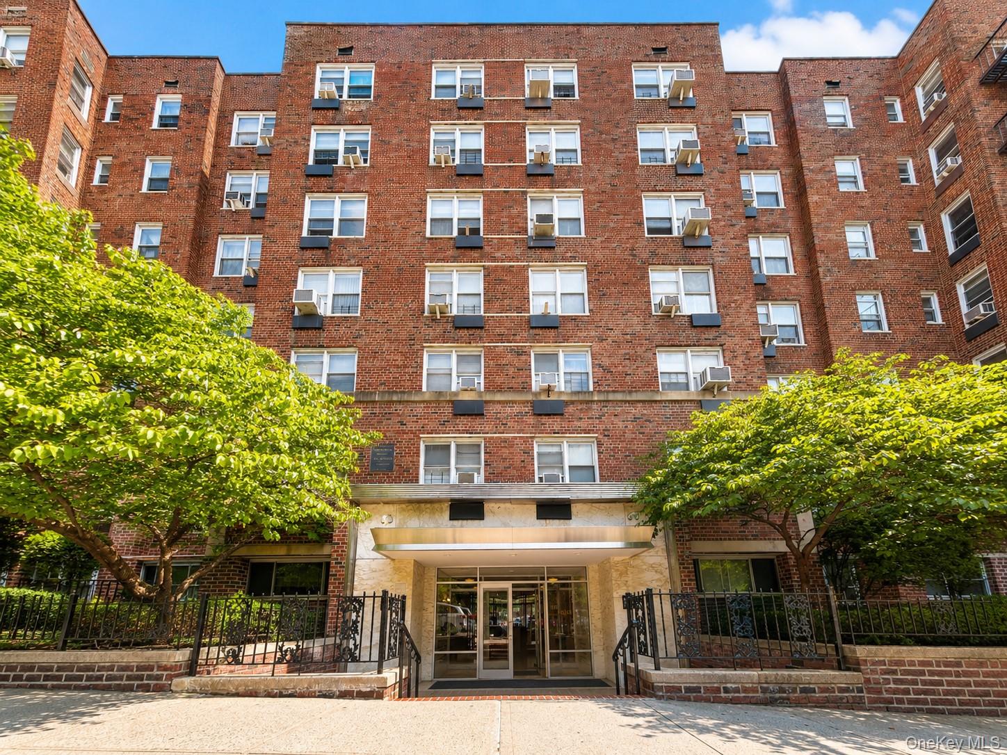 65-65 Wetherole Street, Unit 5R