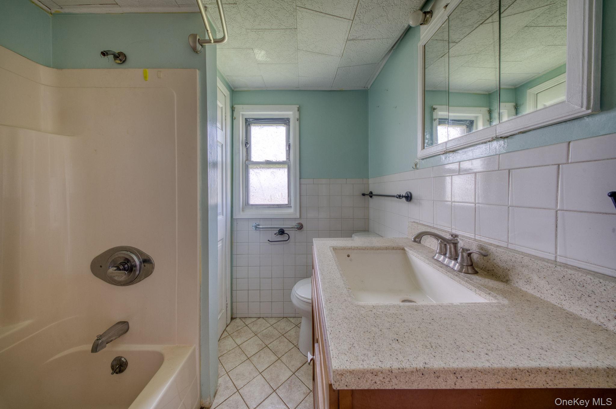 14 Airport Road – For Sale photo 12