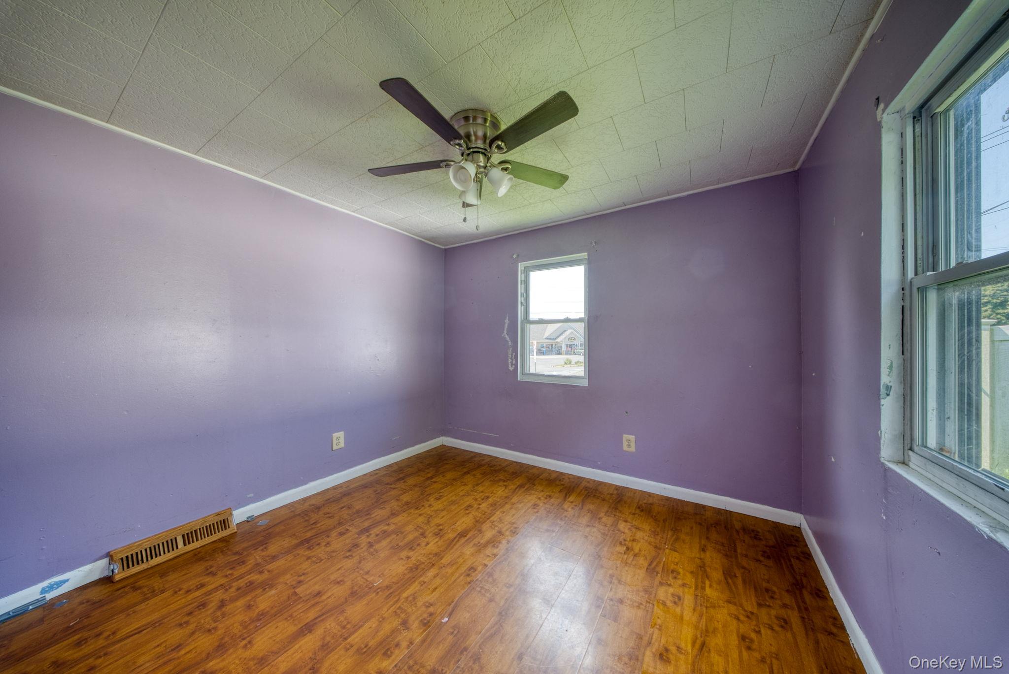 14 Airport Road – For Sale photo 11