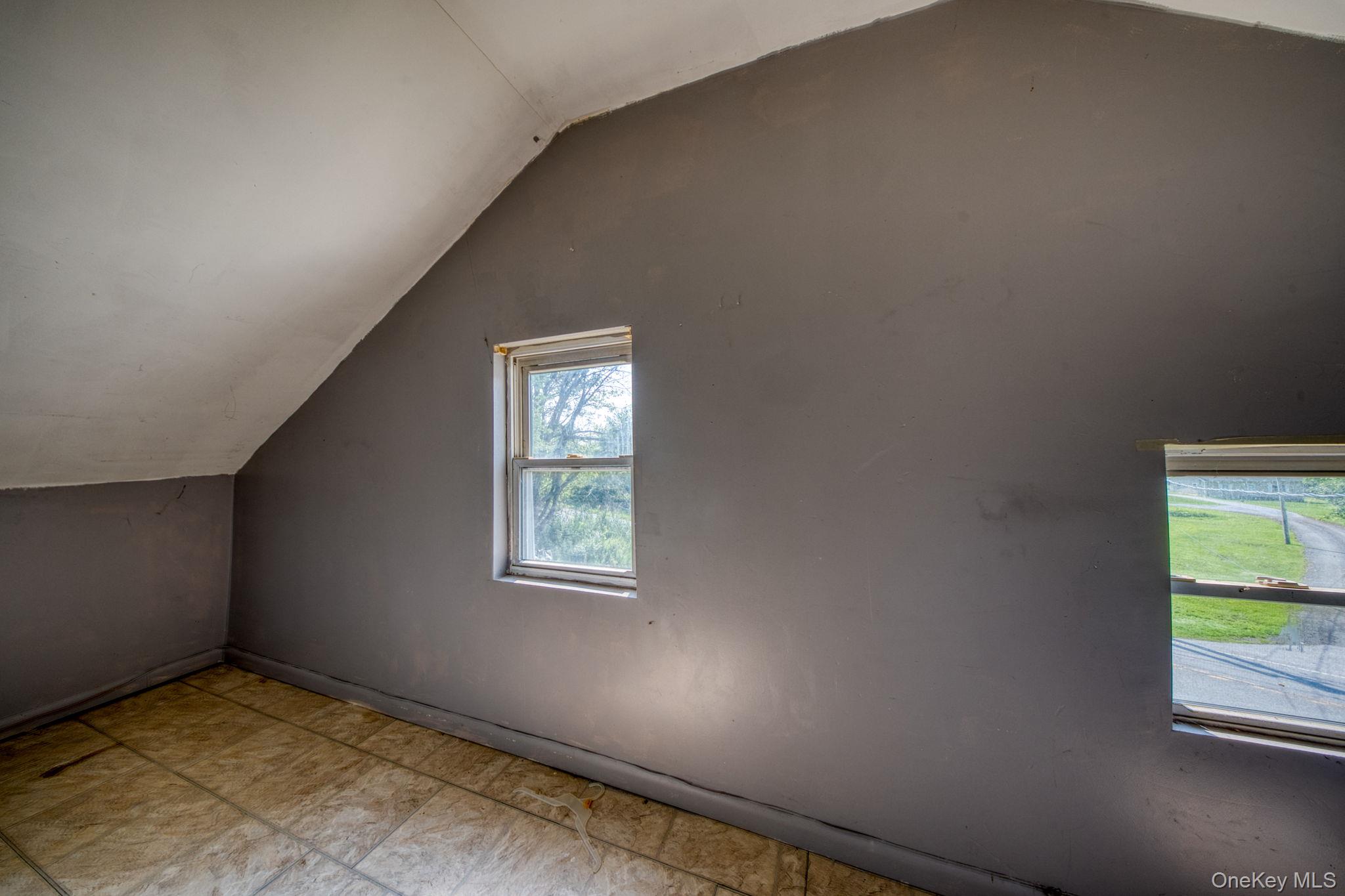 14 Airport Road – For Sale photo 17
