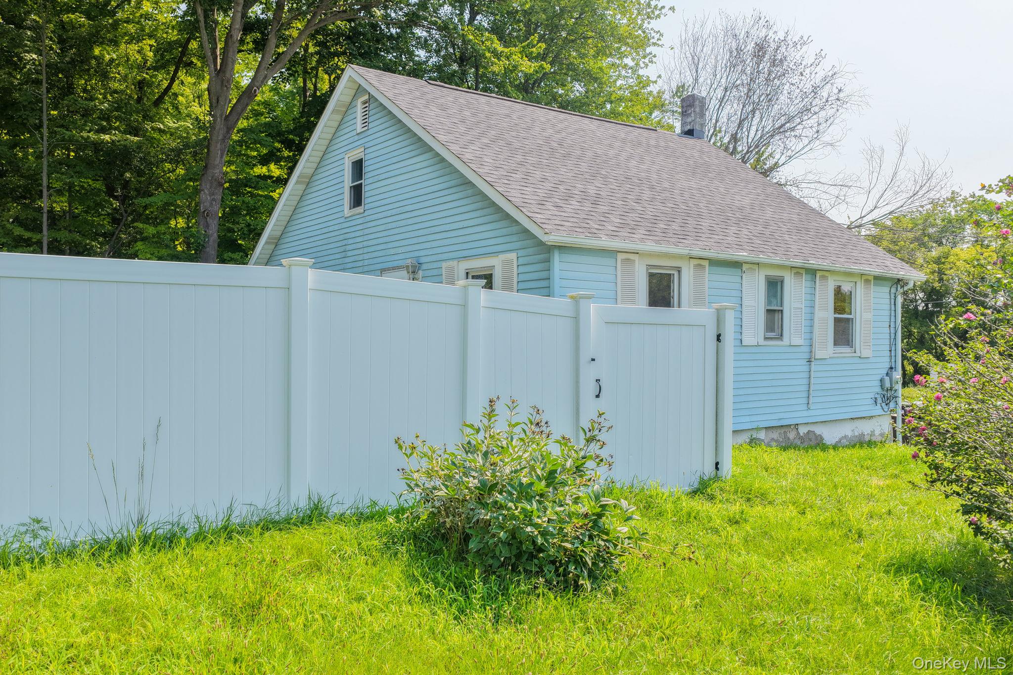 14 Airport Road – For Sale photo 19