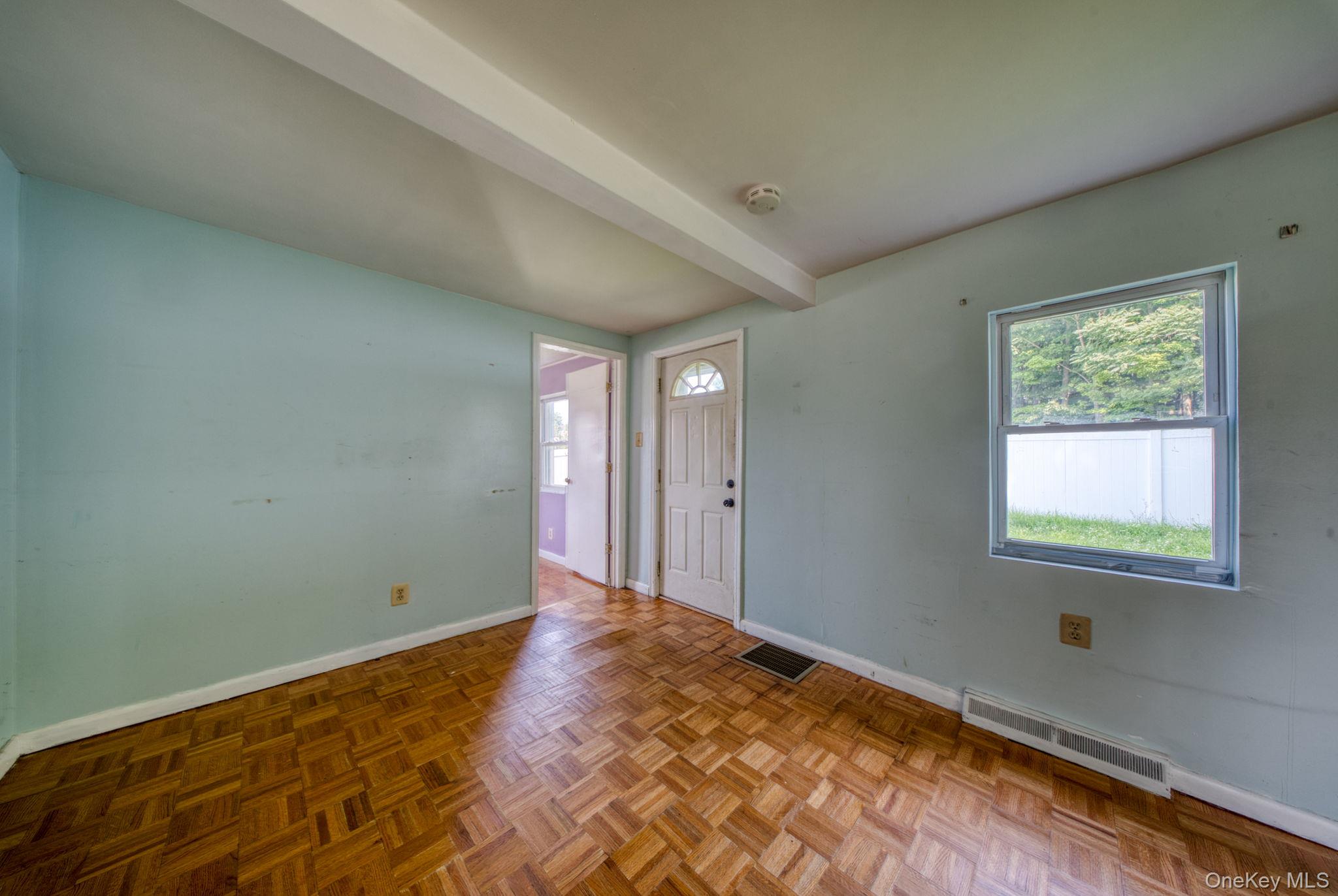 14 Airport Road – For Sale photo 9
