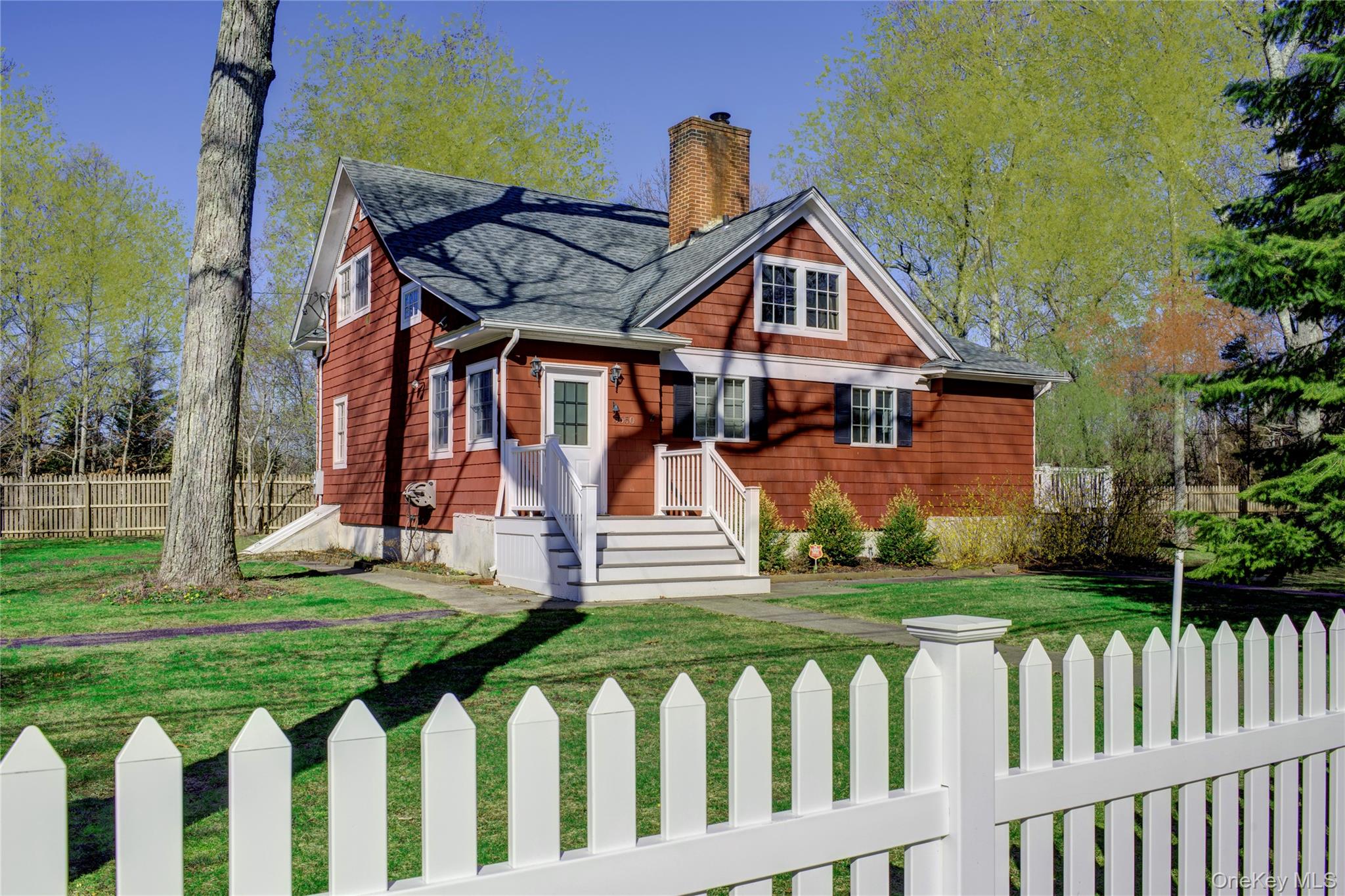 5650 North Bayview Road – For Rent
