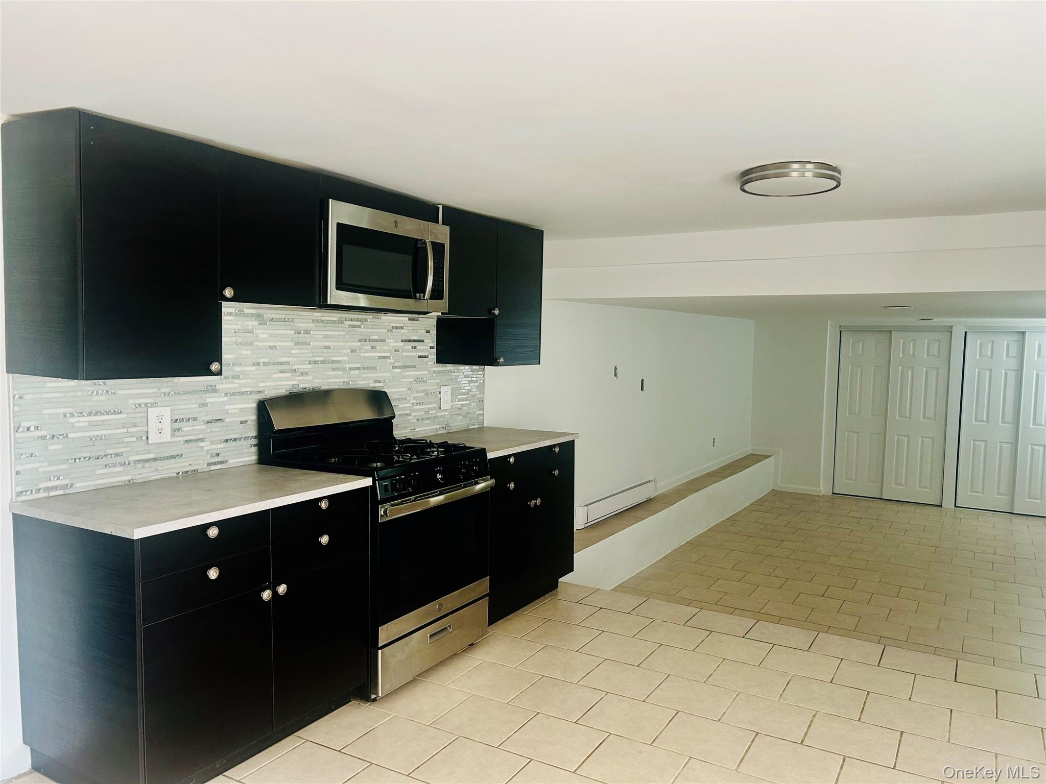 105 Mitchell Avenue, Unit Garden lev photo 5