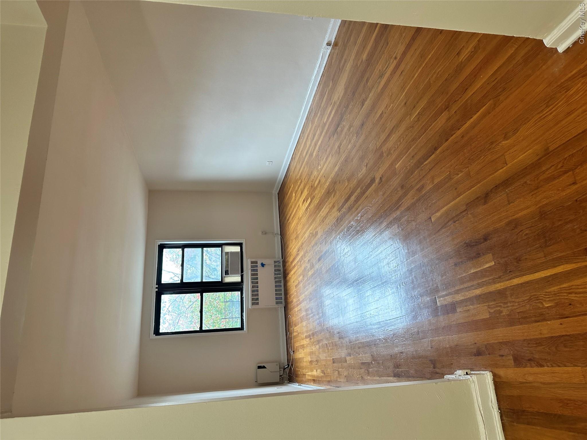 150-25 72 Road, Unit 1J photo 4