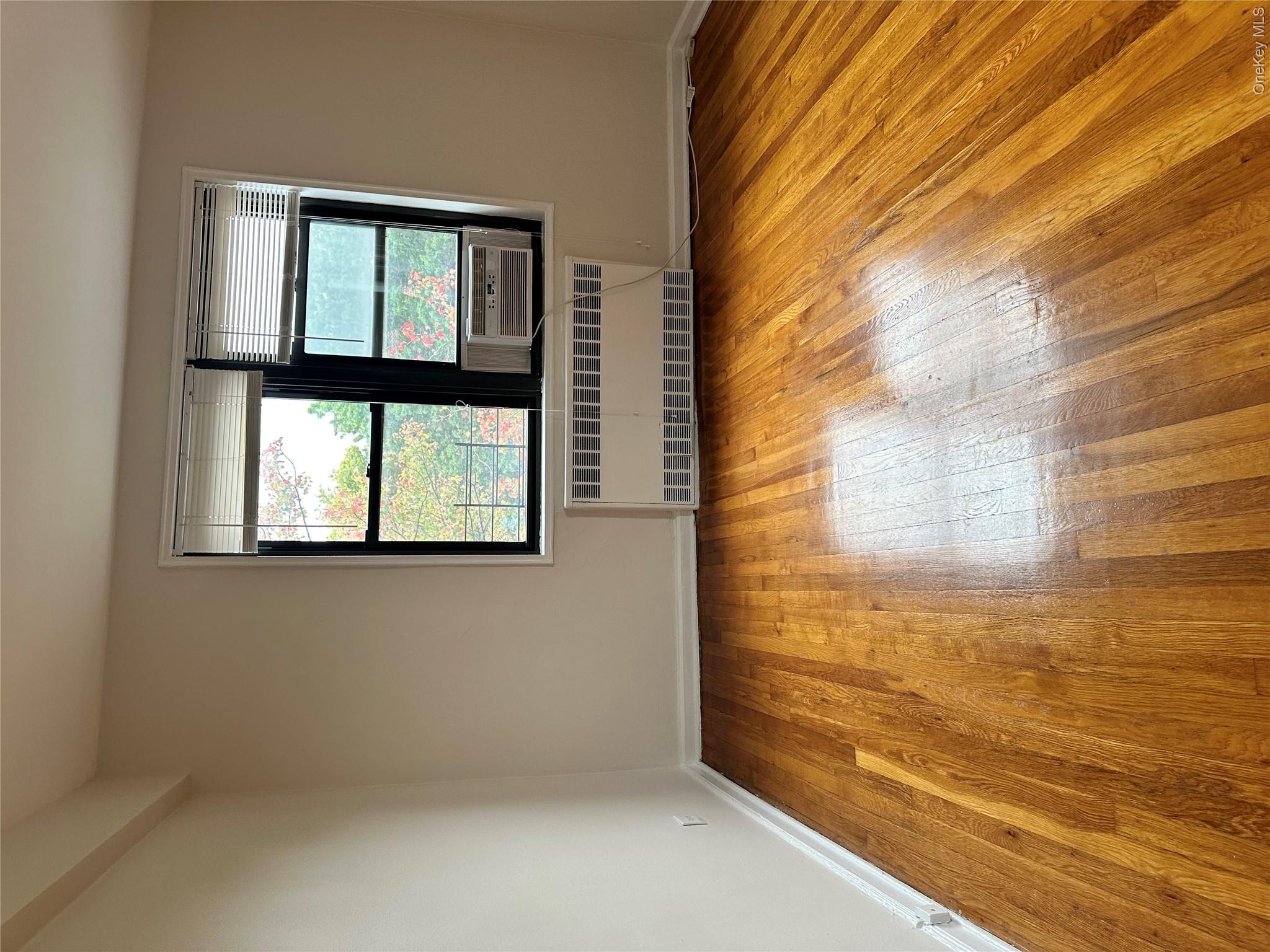 150-25 72 Road, Unit 1J photo 6