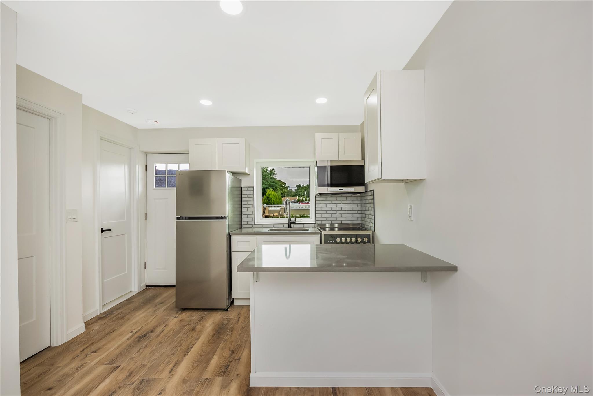 29 Tyler Street, Unit 6 photo 4