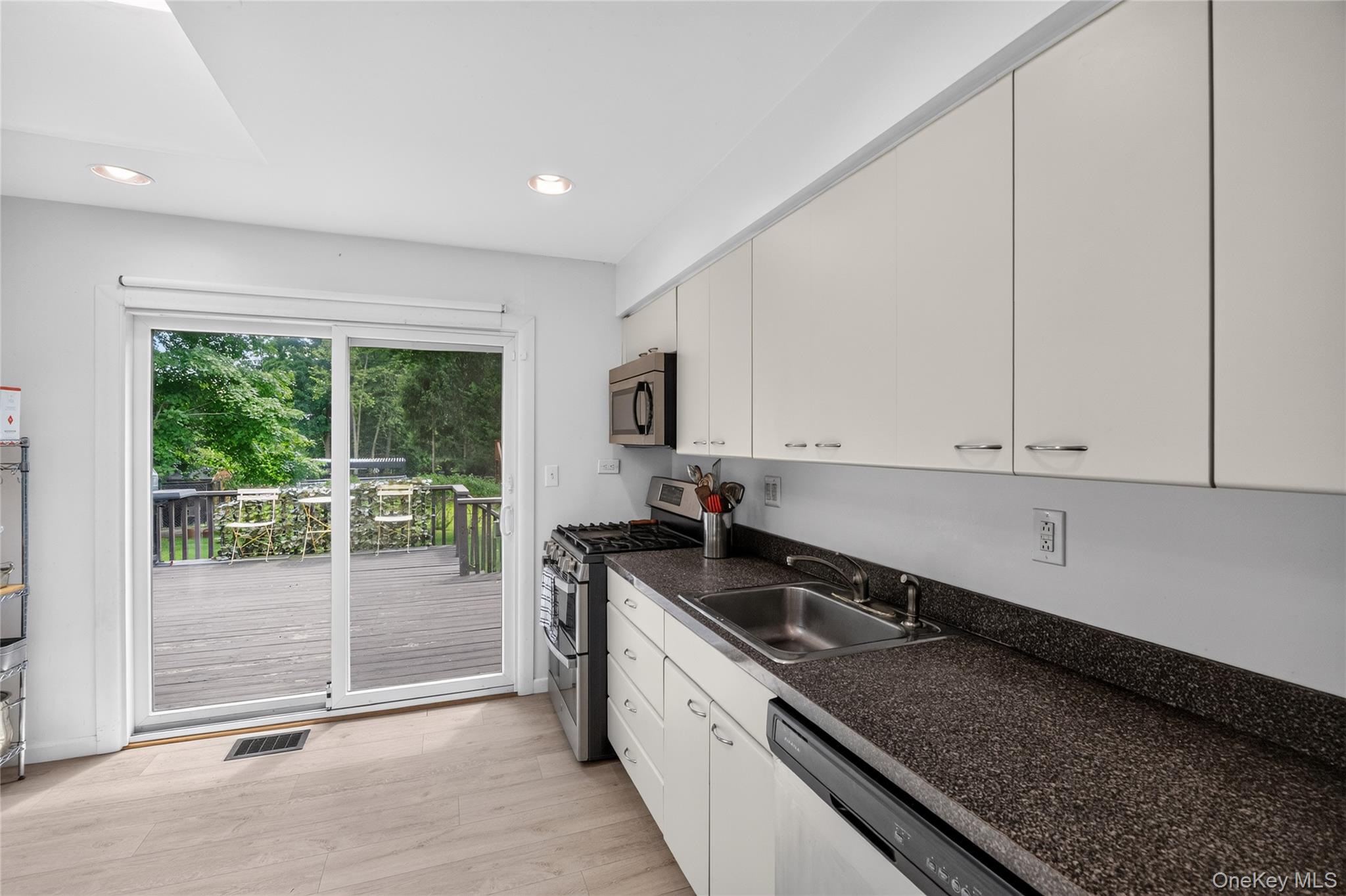 6 Linda Lane – For Sale photo 7