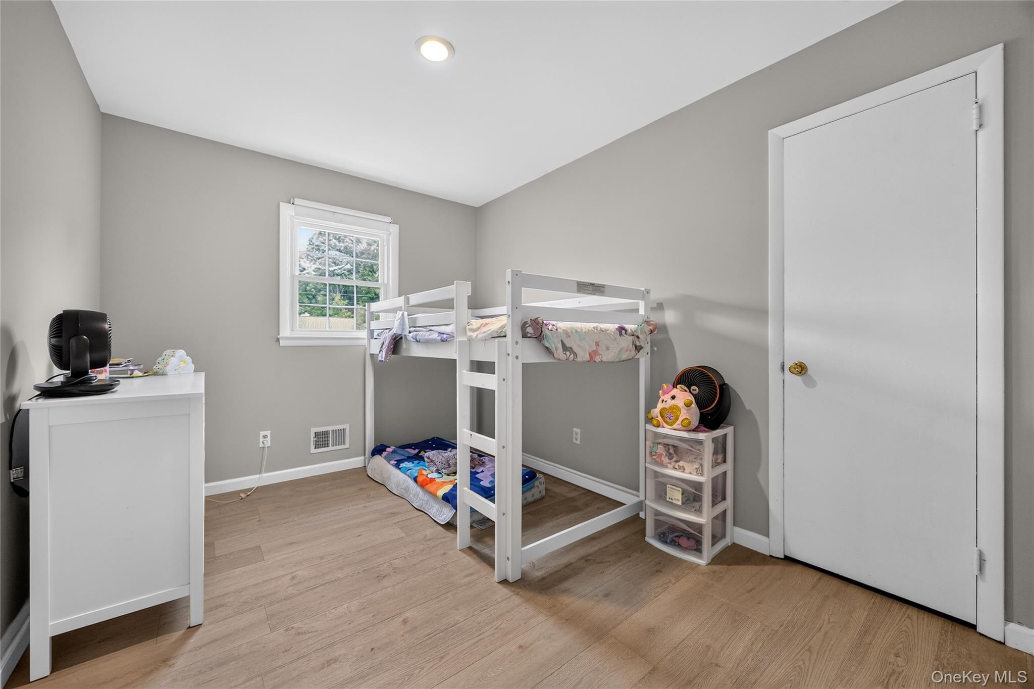 6 Linda Lane – For Sale photo 11