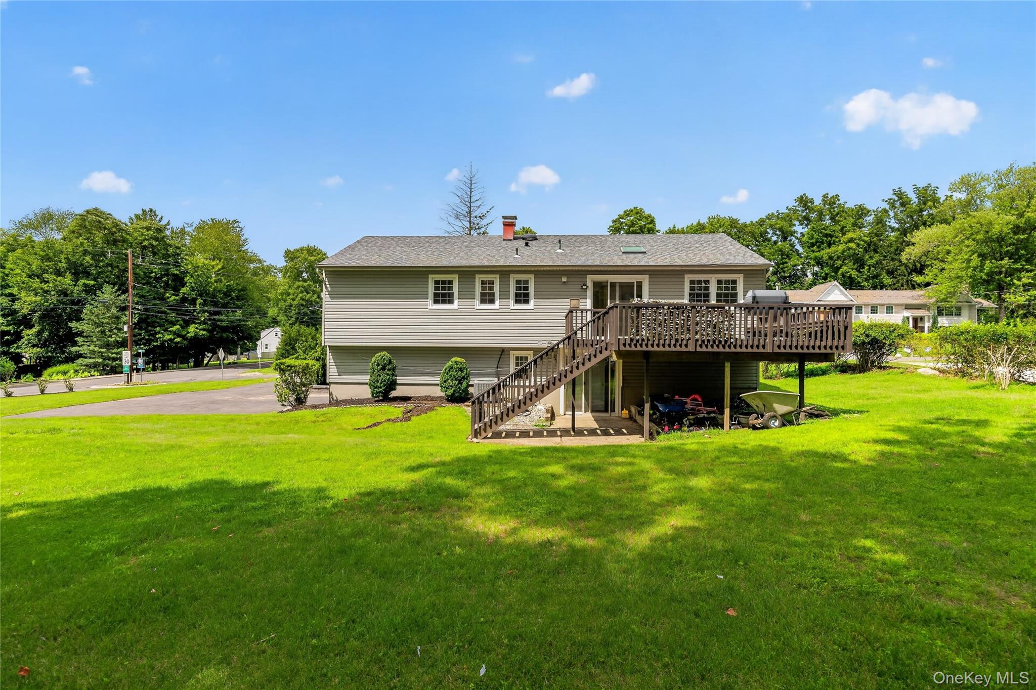 6 Linda Lane – For Sale photo 3