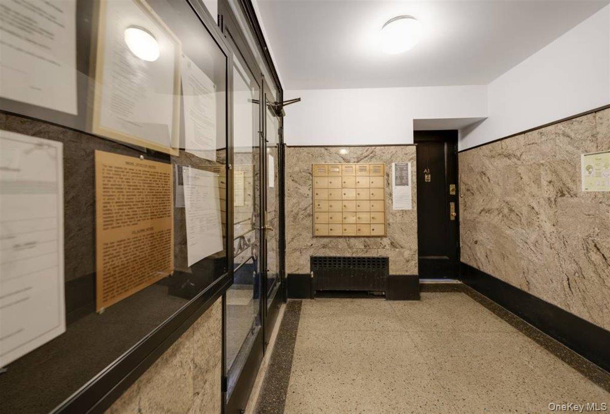 68-12 Burns Street, Unit B2 photo 4