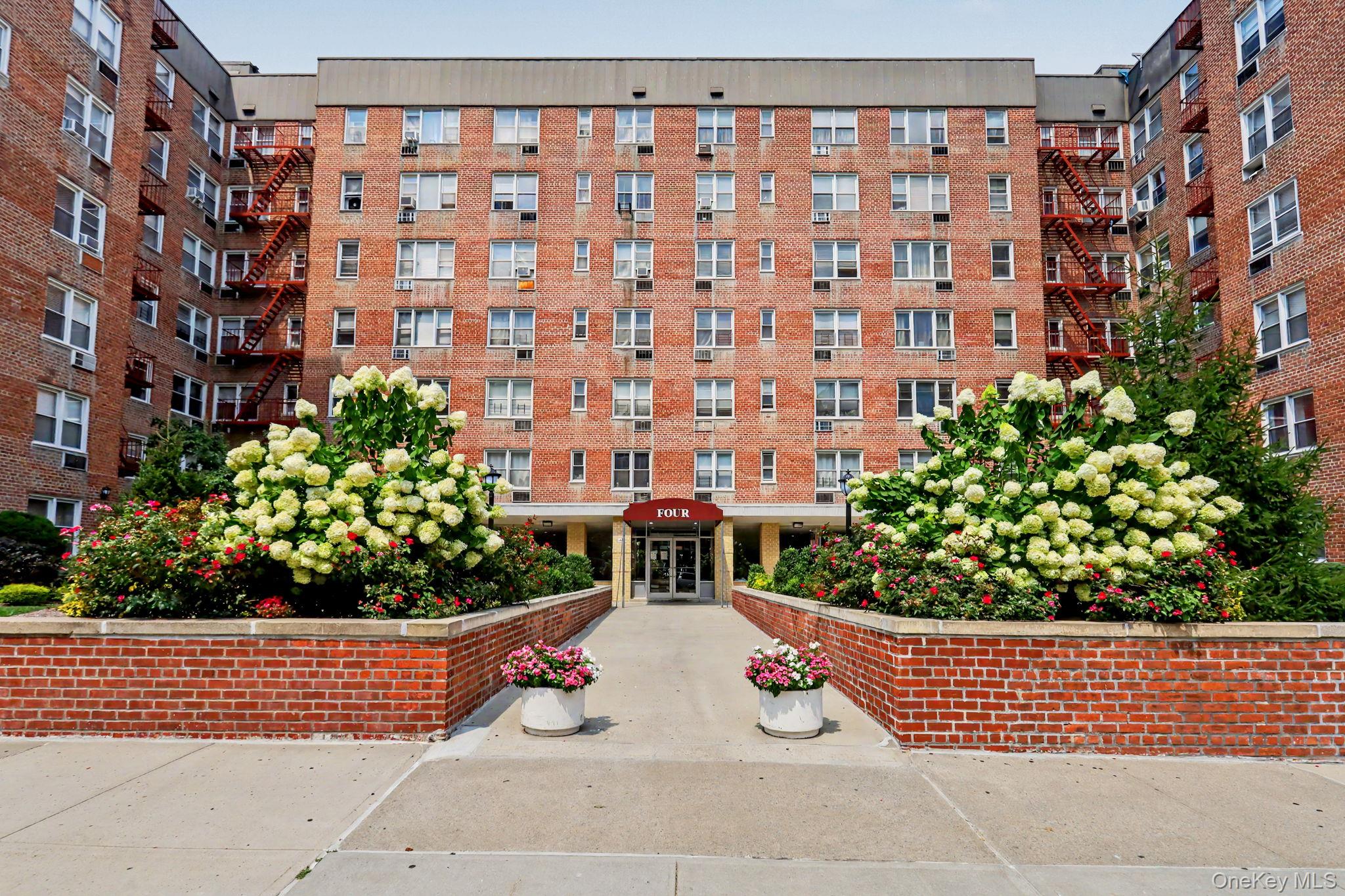 4 Sadore Lane, Unit 3B