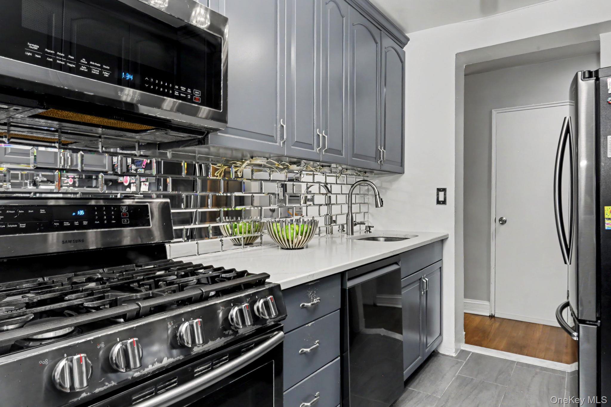 4 Sadore Lane, Unit 3B photo 16