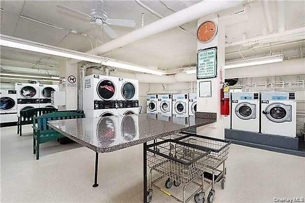 48-18 44th Street, Unit 1C photo 42