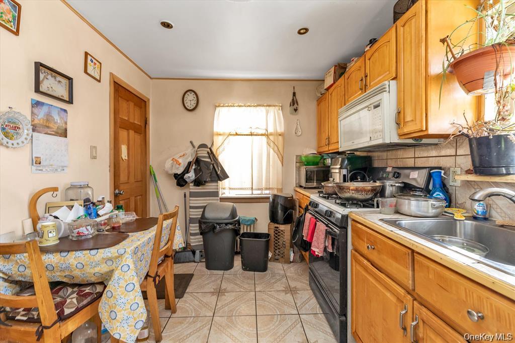 190-26 118th Avenue – For Sale photo 6