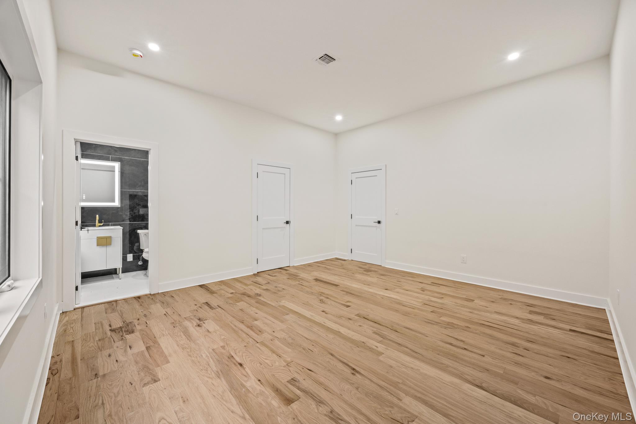 16 S Montgomery Avenue – For Sale photo 16