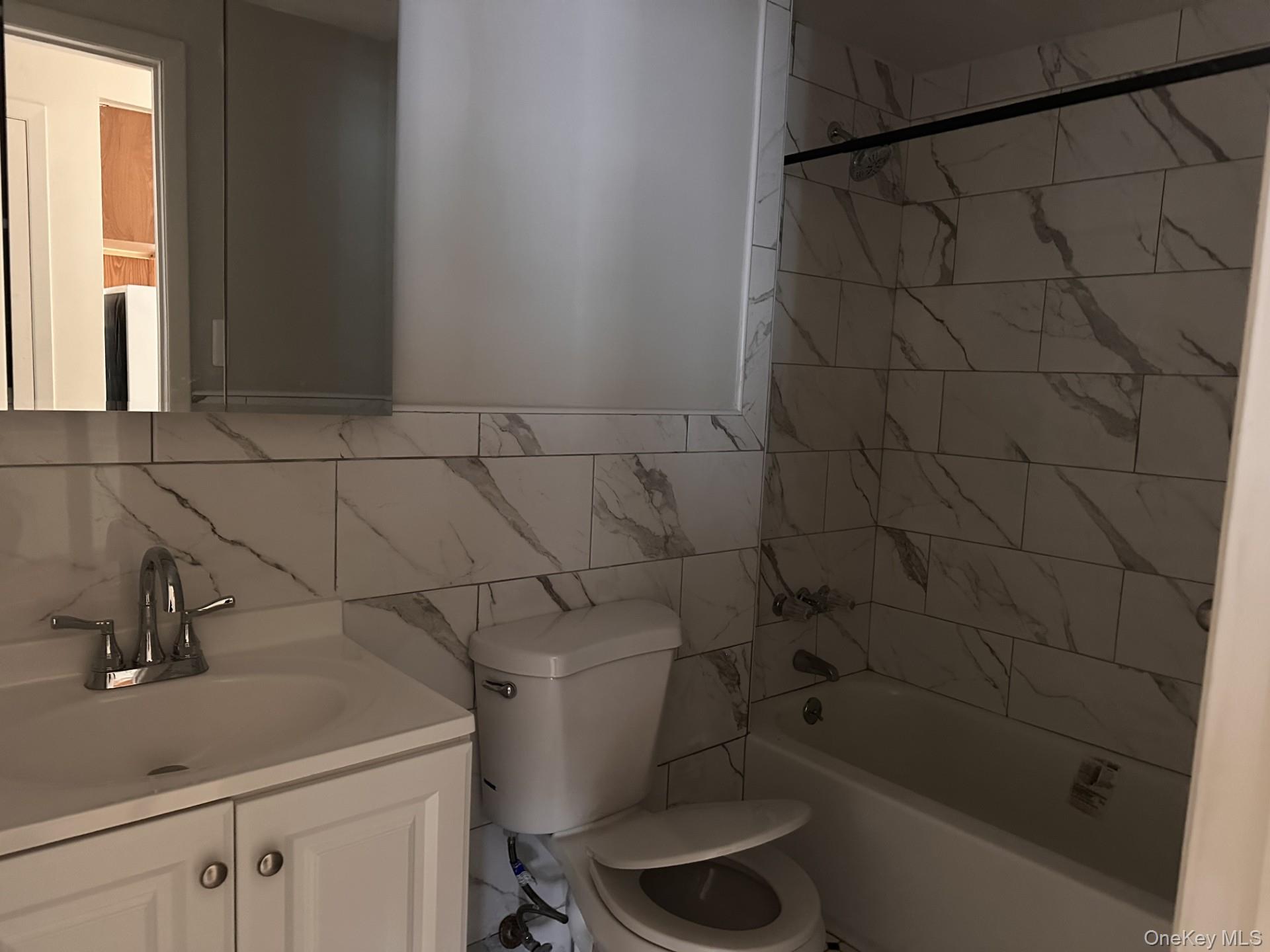 45 Benedict Avenue, Unit #2 photo 4