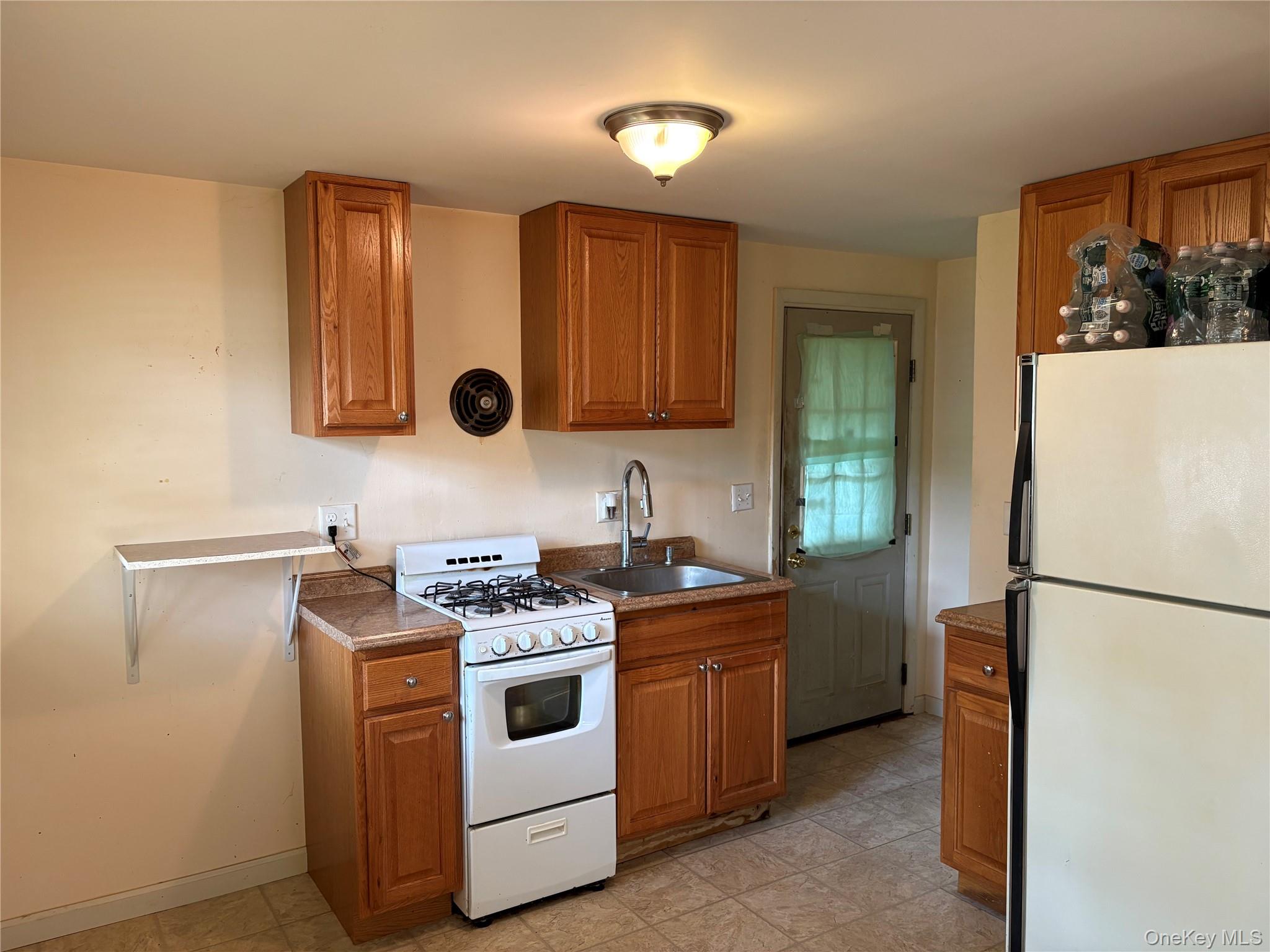 24 Maple Street – For Sale photo 9
