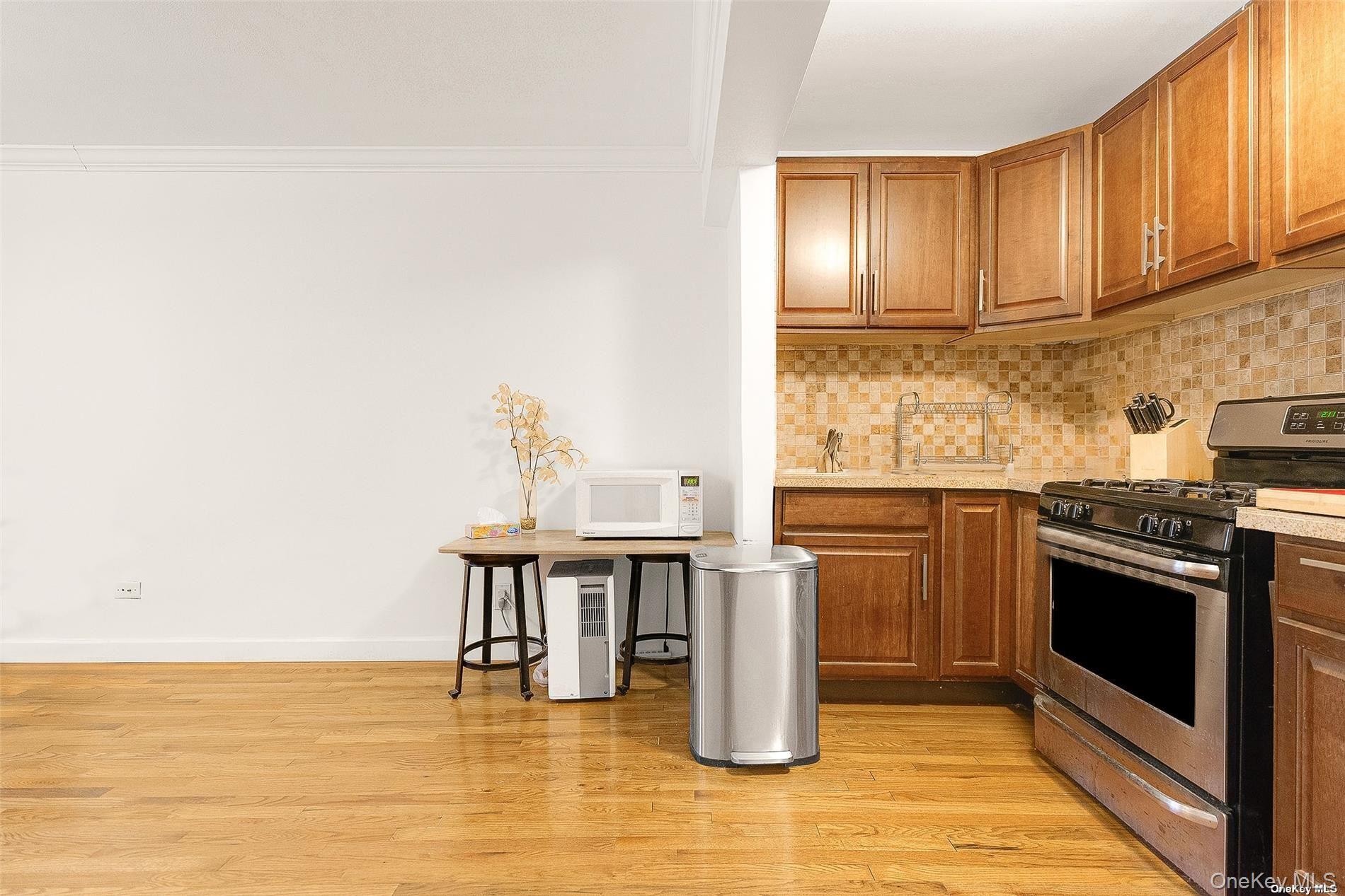 65-15 Alderton Street, Unit 5/F photo 6