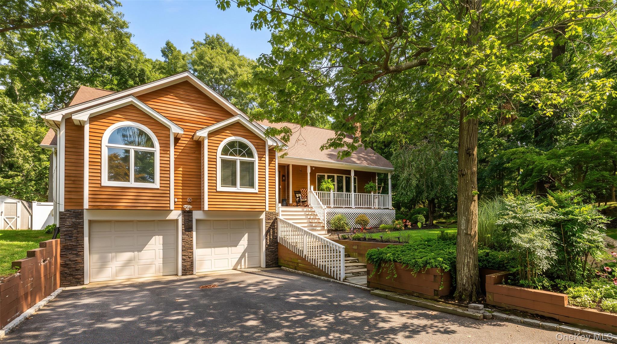 70 Beach Road – For Sale
