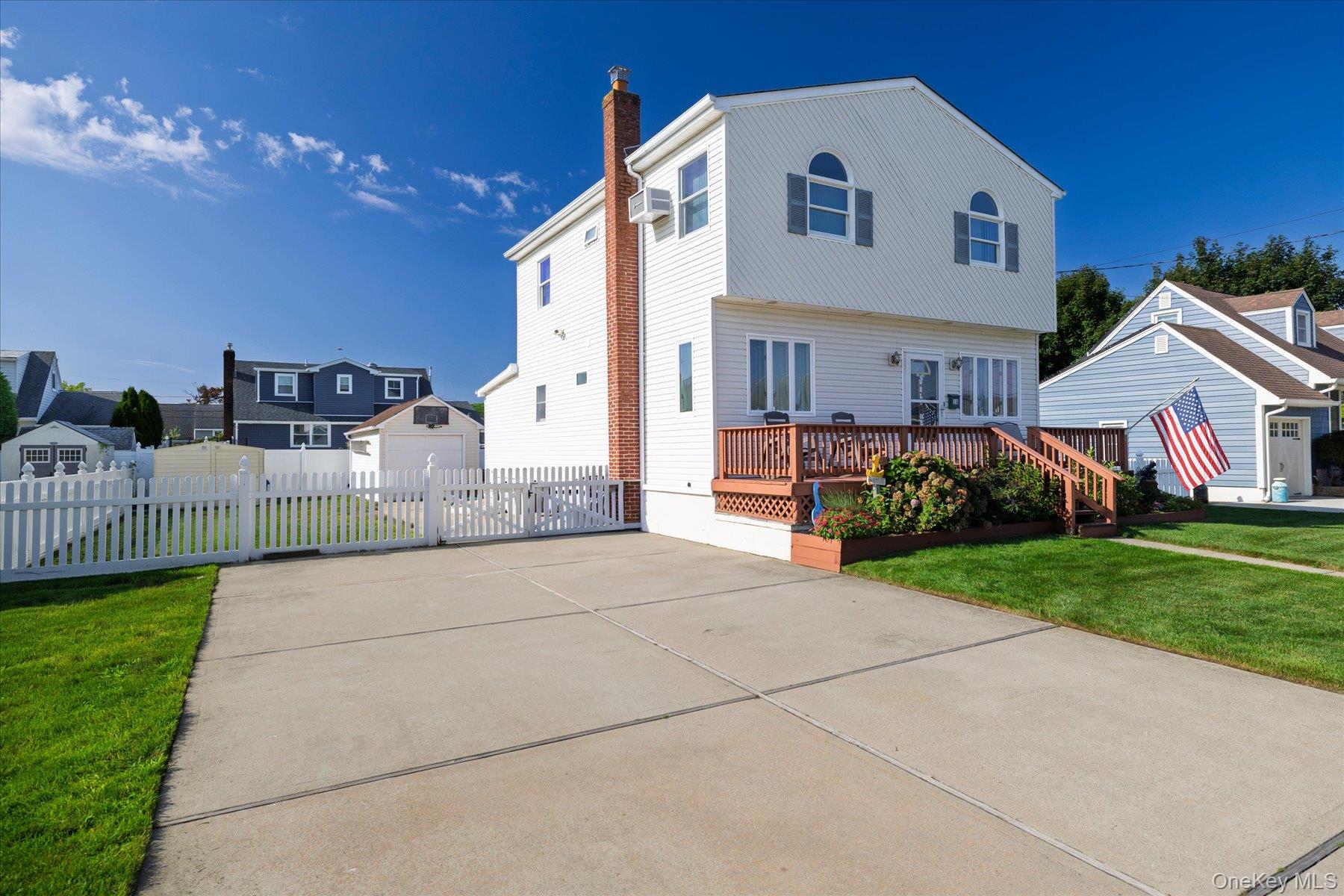 18 Dante Place – For Sale photo 3