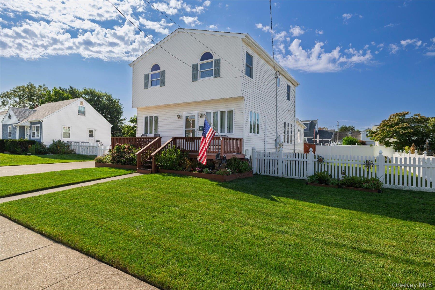 18 Dante Place – For Sale