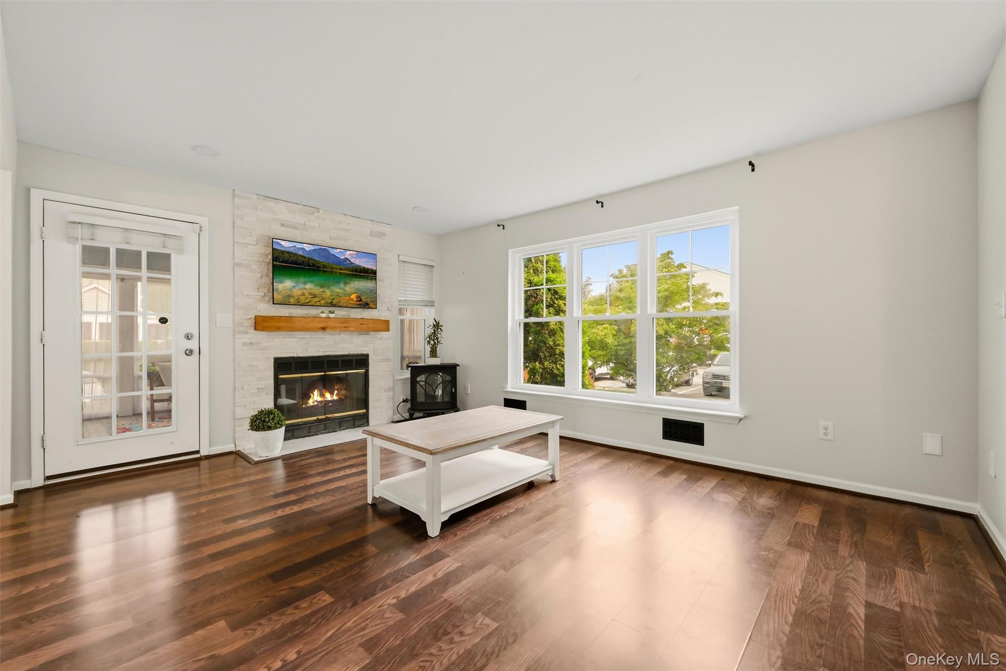21 Taconic Street – For Sale photo 5