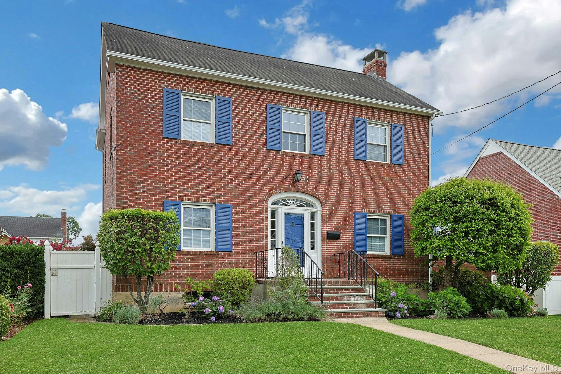 54 Bowman Avenue – For Sale