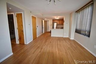 11624 Grosvenor Lane, Unit 4D photo 3