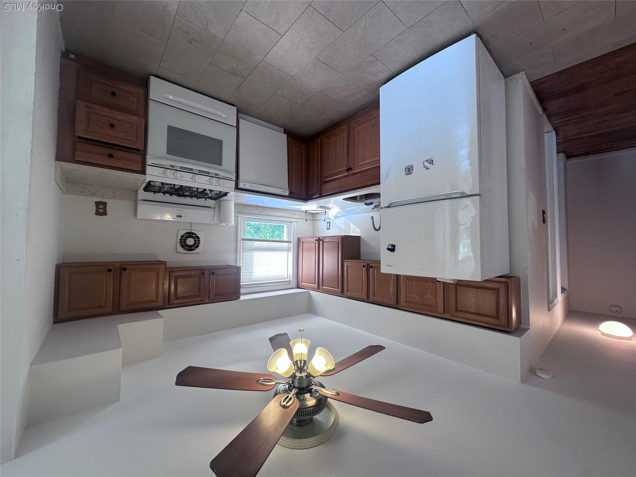 45 Radcliffe Road, Unit 1 photo 2