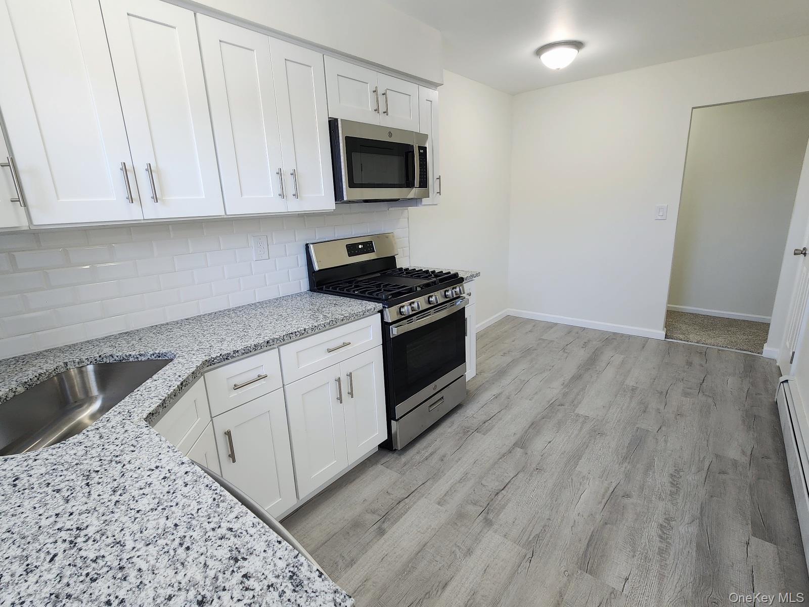 196 SNEDEN Place, Unit 196 photo 12