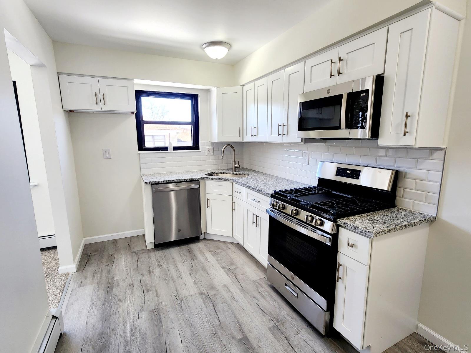196 SNEDEN Place, Unit 196 photo 14