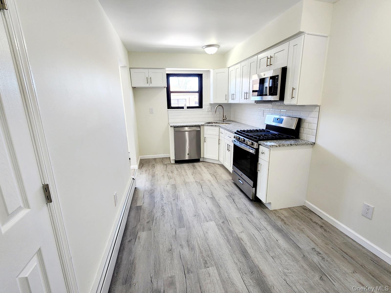 196 SNEDEN Place, Unit 196 photo 13