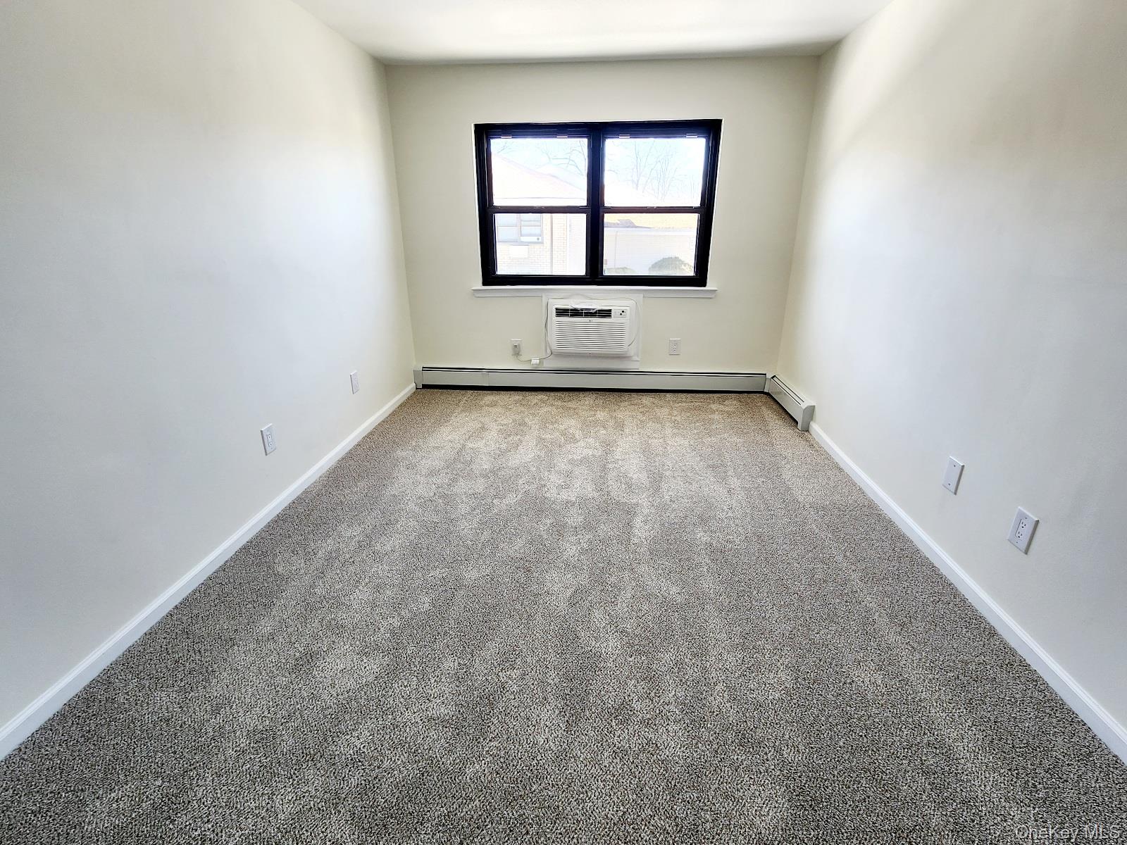 196 SNEDEN Place, Unit 196 photo 16