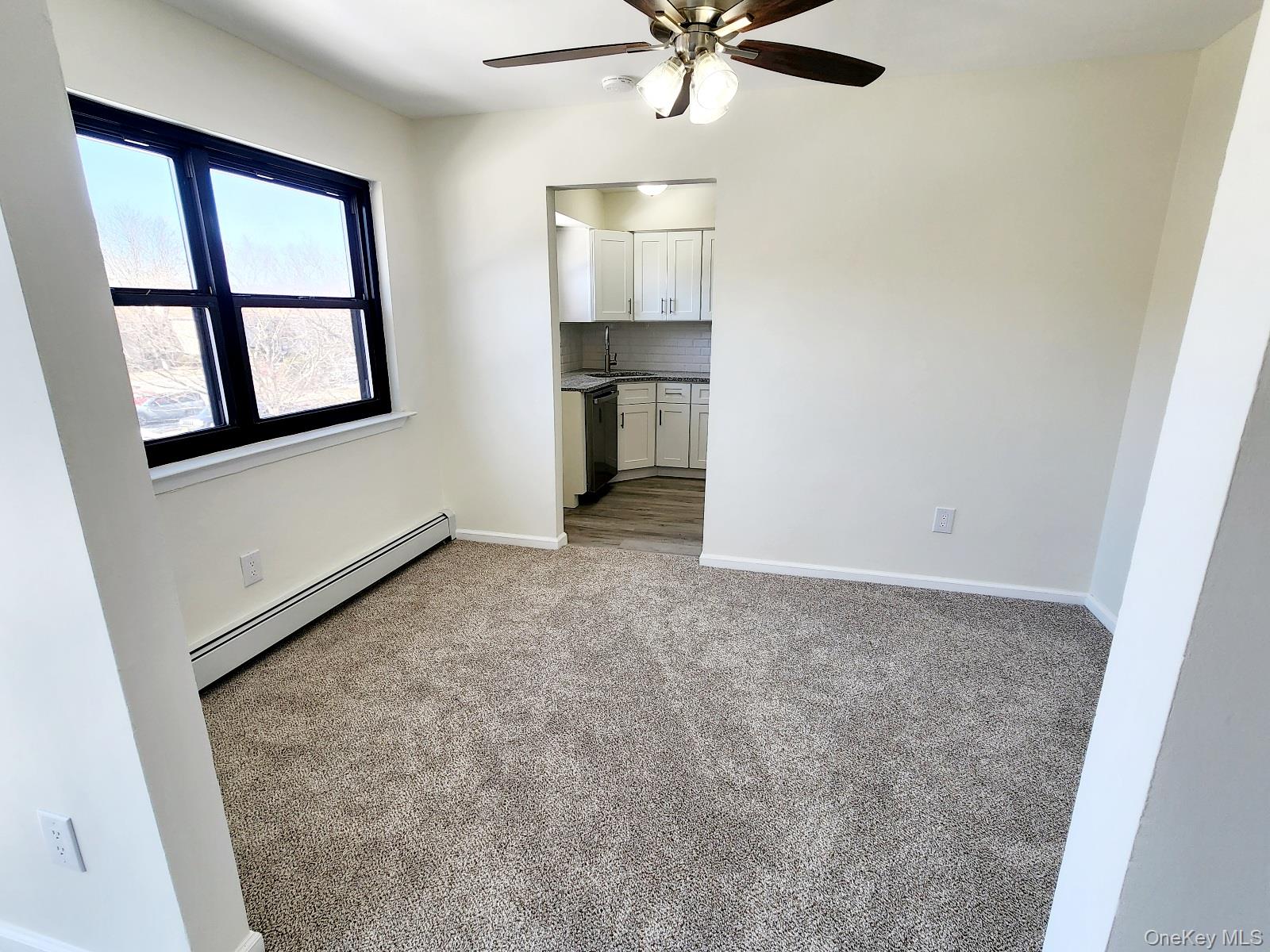 196 SNEDEN Place, Unit 196 photo 8