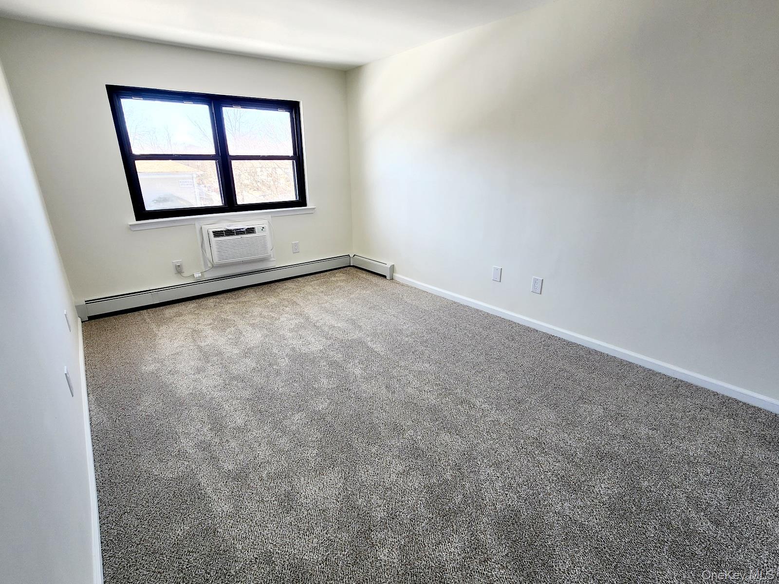 196 SNEDEN Place, Unit 196 photo 15