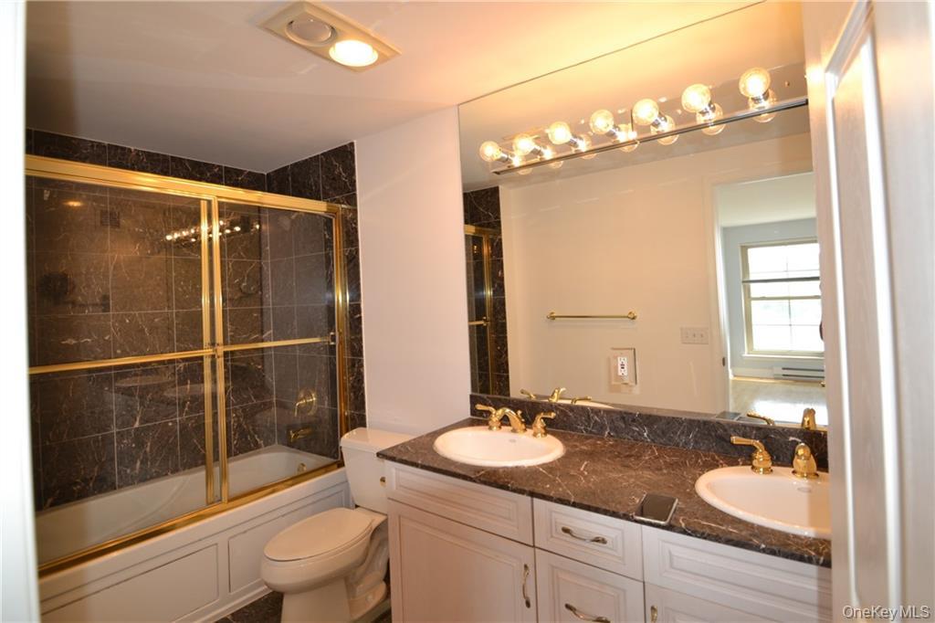 318 Harbor Cove, Unit 318 photo 12