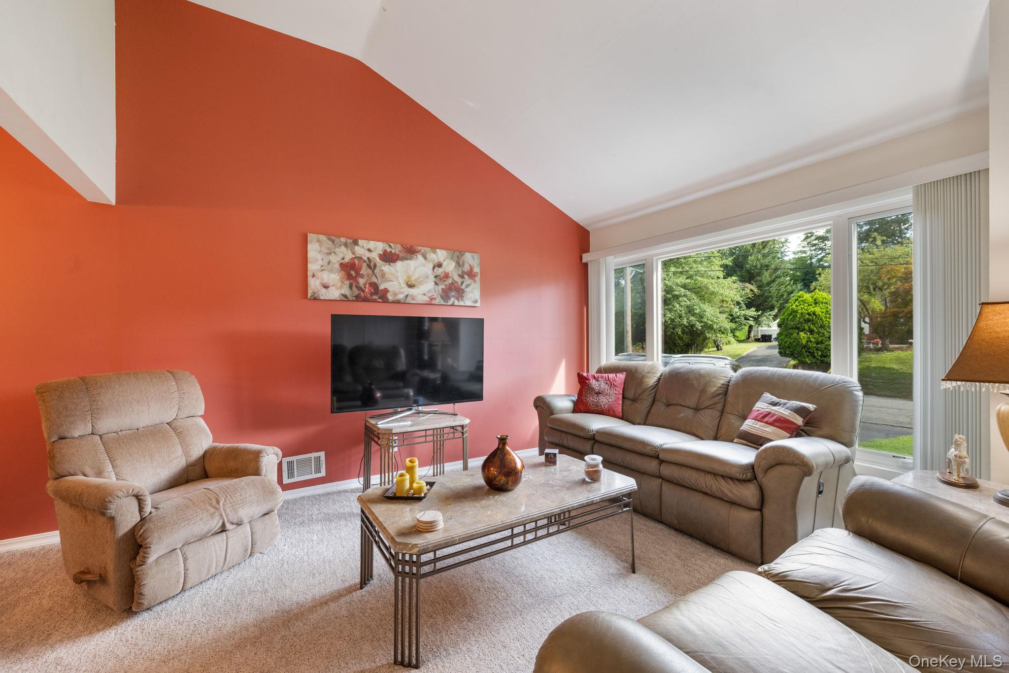 7 Windmill Lane – For Sale photo 8
