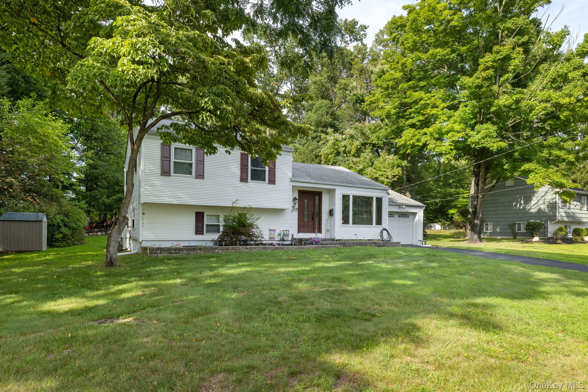 7 Windmill Lane – For Sale photo 3